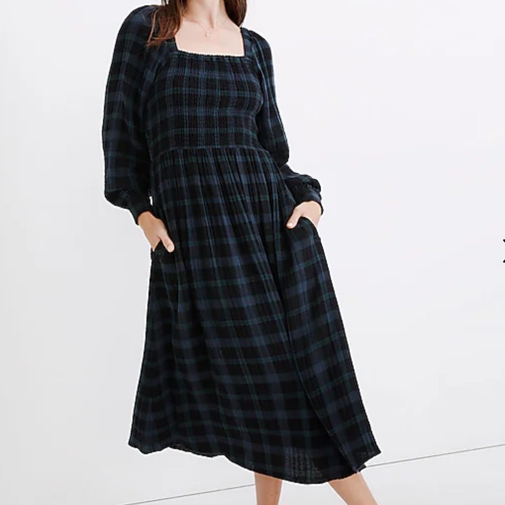 Lightspun Lucie Long-Sleeve Smocked Midi Dress large